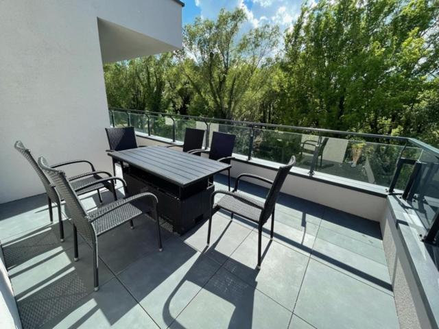 Lakeside Family & Studio Apartments Keszthely Exterior foto
